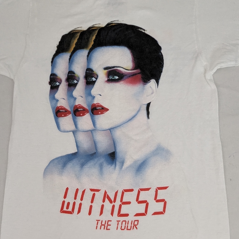Katy Perry Witness The Tour 2017-18, with  concert Cities/States in back Small